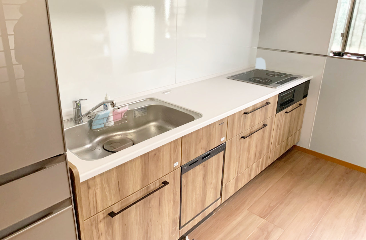 キッチンリフォーム モダン 施工事例